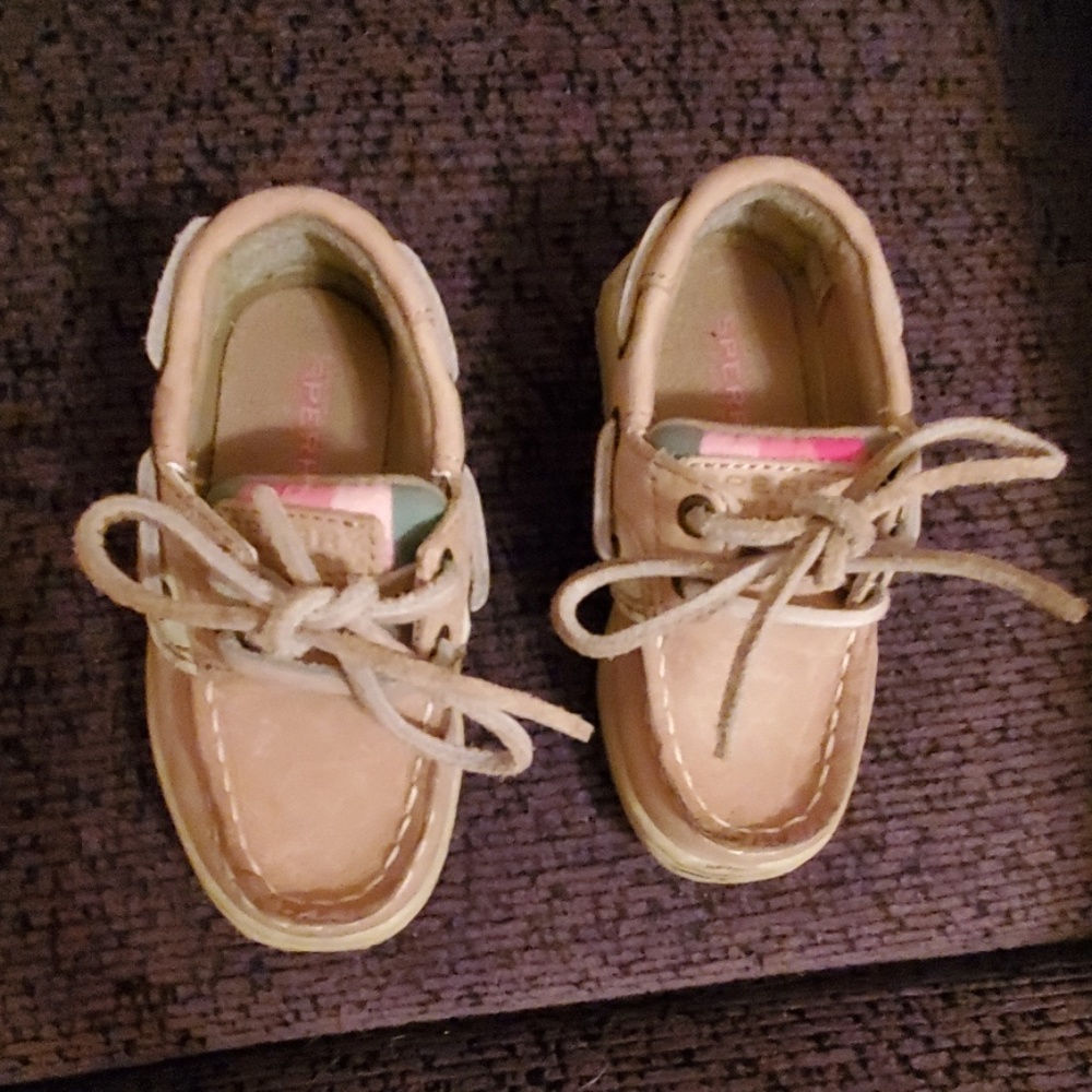 Sperry little girls shoes size 6